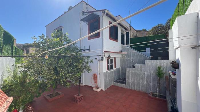 studio niveau de Villa garage et jardin