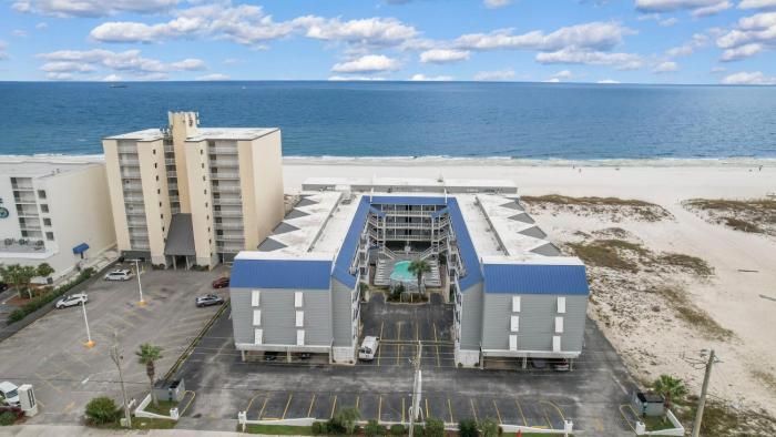 Regatta 204 C 2BD, 2BA Condo Gulf Shores