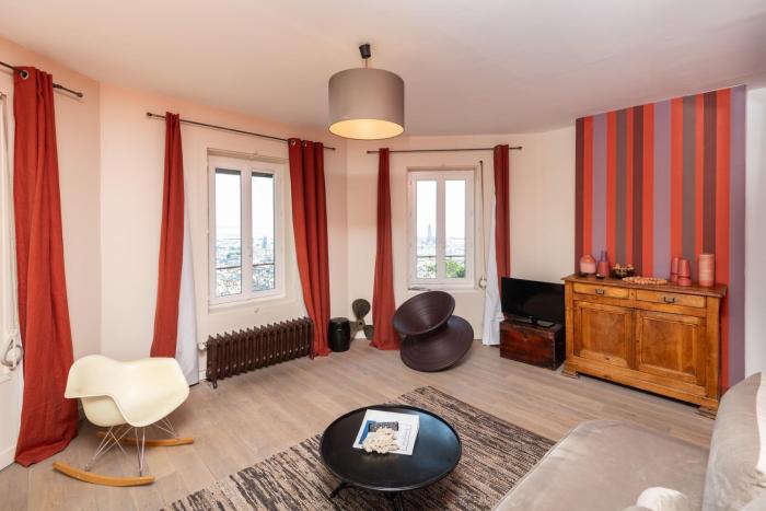 Maison Valmer - Le négociant, élégant F2 classé 4 étoiles