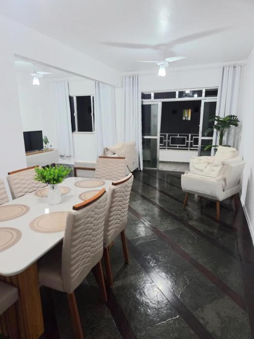 Apto - famílias e grupos 3 quartos - 300m Praia do Forte