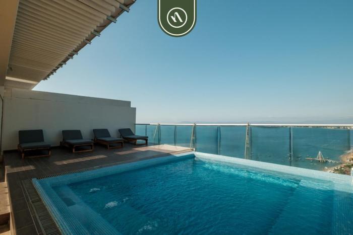 Oceanview Penthouse with Private Pool - BBQ