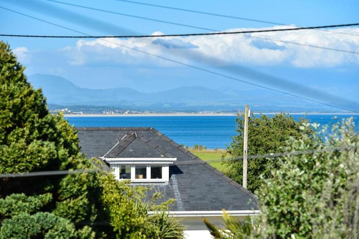 3 Bed in Llanbedrog oc-glensi