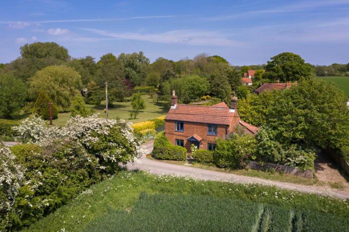 3 Bed in Hickling oc-1760