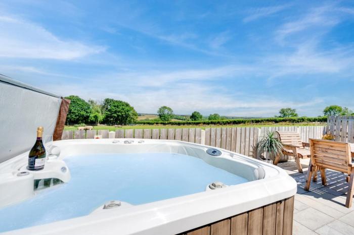 3 Bed in Aberaeron oc-bow330