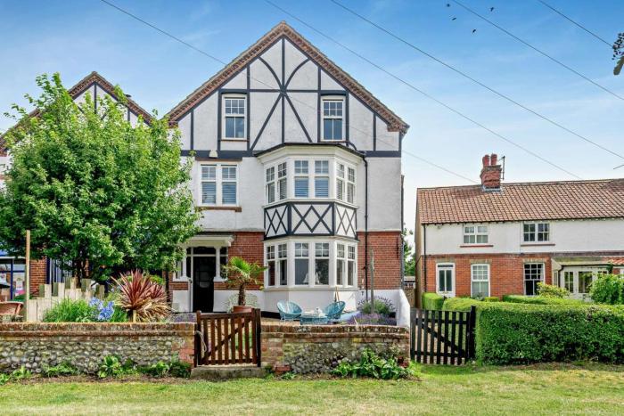 5 Bed in West Runton oc-f27744