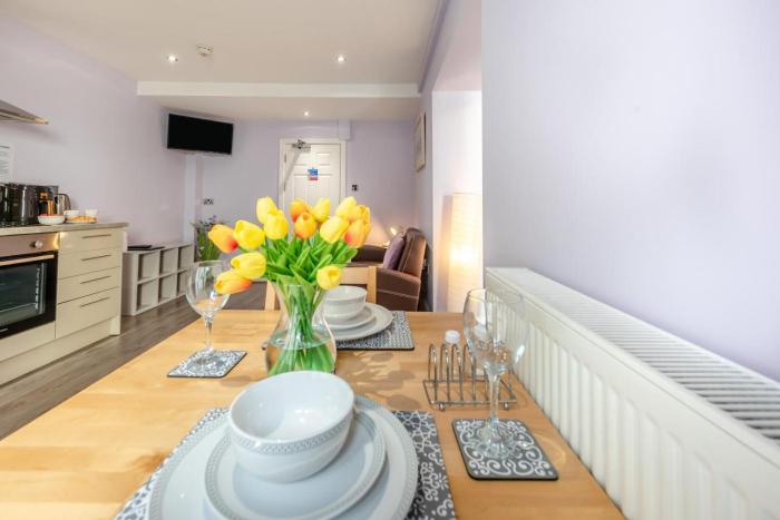 1 Bed in Tenby oc-w28986