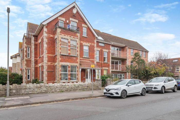 1 Bed in Swanage oc-b30187