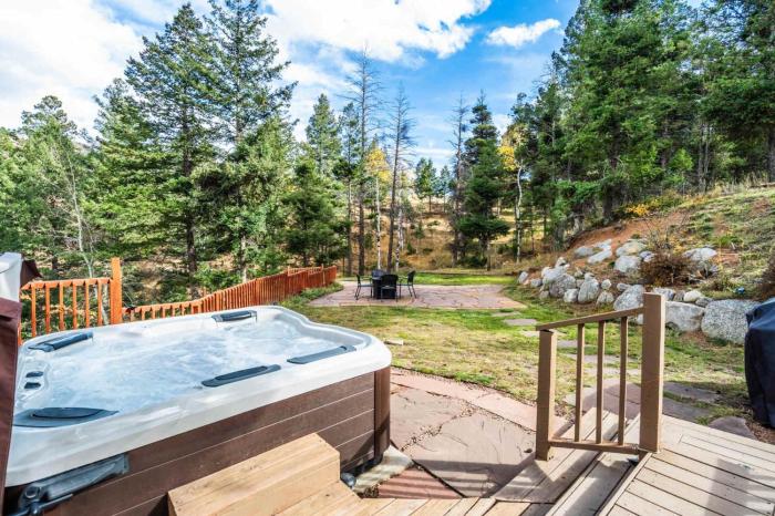 Mtn Getaway Near Pikes Peak Hot Tub & Pool Table