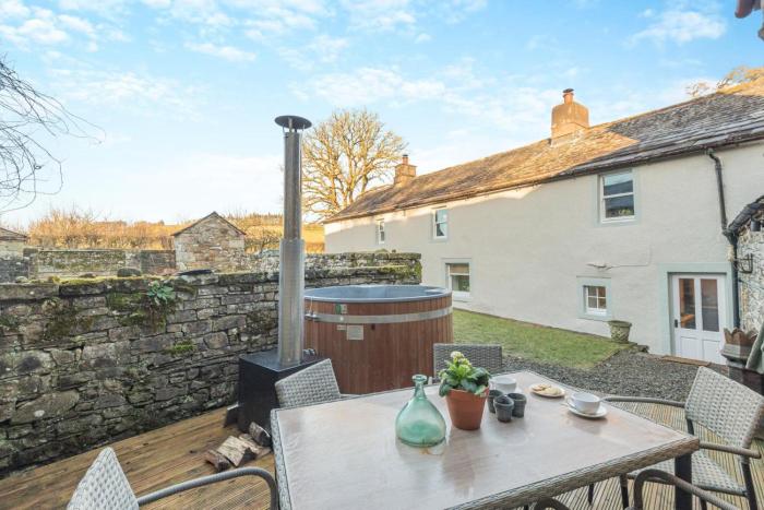 3 Bed in Caldbeck oc-h30704
