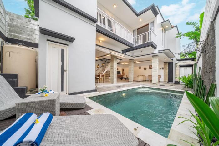 Q LE Villa 2 is 2BR Villa with Private Pool in Seminyak