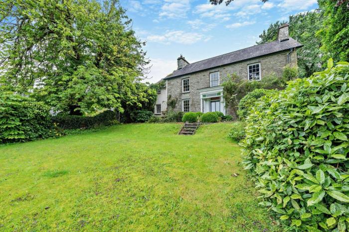 5 Bed in Dre-Fach Felindre oc-c29875