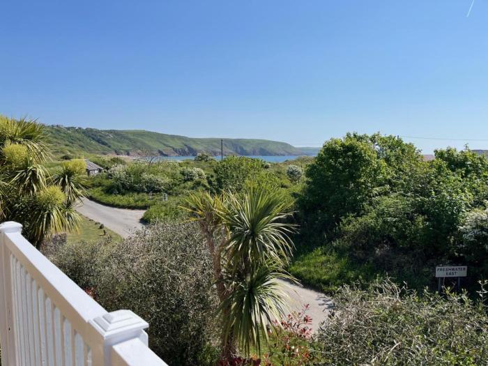 3 Bed in Freshwater East oc-t31935