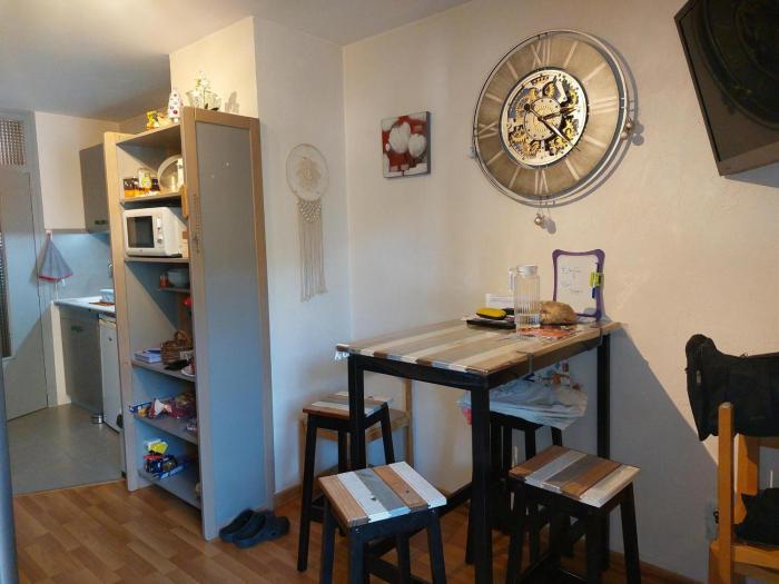 Studio cosy avec balcon et WIFI à Brides-les-Bains - FR-1-512-286