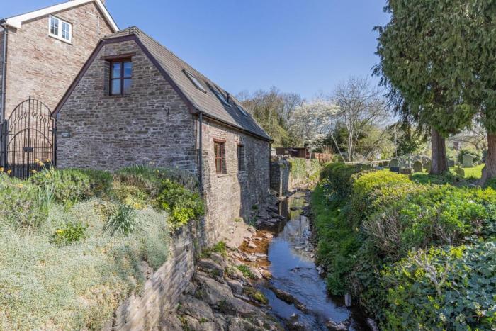 2 Bed in Llangorse oc-p31754