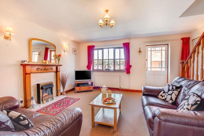 2 Bed in Whitby oc-w086