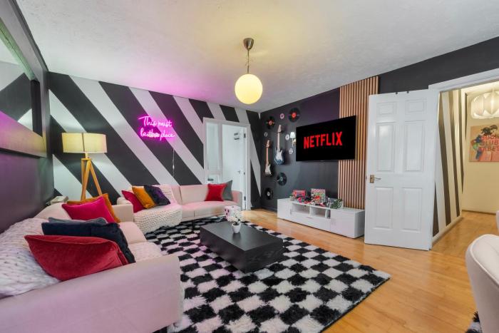 Apartment 1 Minute Walk to Camden Market