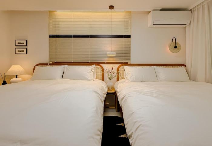 Gangnam, Nonhyeon, Accommodation for 6, Apgujeong Rodeo, Garosu-gil, Family Gathering, COEX