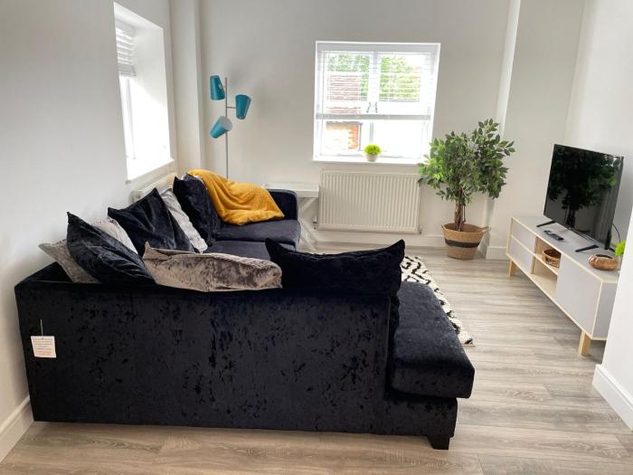 Exclusive 1 and 2 Bedroom Flats only 0,5 miles aw