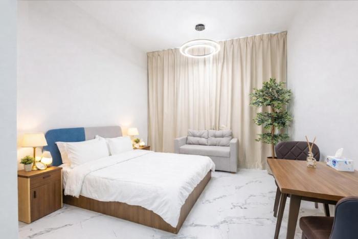 Premium Studio with Balcony, Walking Distance to ADGM & Cleveland Clinic