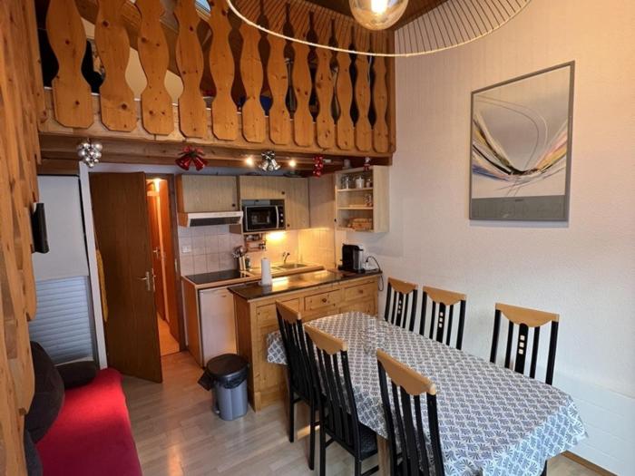 Appartement 3 pièces, mezzanine, 6 pers, proche remontées mécaniques, WiFi - FR-1-676-66