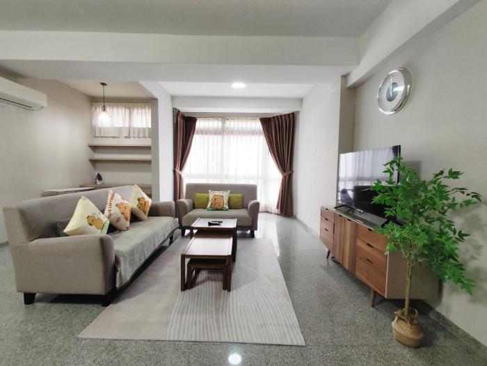 10-12Pax Fahrenheit 88 Pavillion Bukit Bintang TRX AJHOME