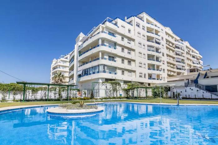 Apartamento en Banana Beach junto al mar - Marbella