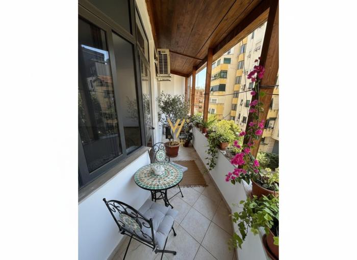 Studio Lumineux en Plein Cœur de Tirana