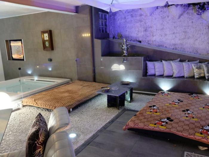 Holiday Home Vip Garten Whirlpool mit Meerblick im Herzen der Stadt by Interhome