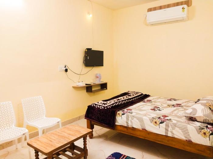 Raja Residency
