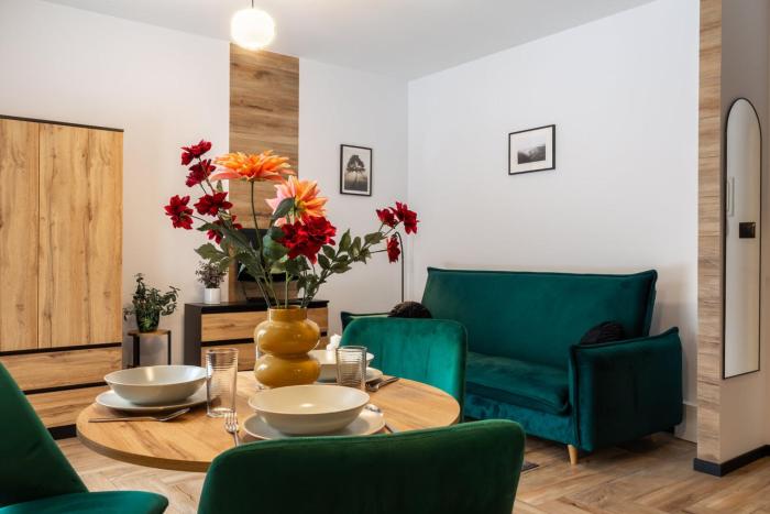 Kameralne Studio z Wielkim Tarasem przy Lesie - Garaż