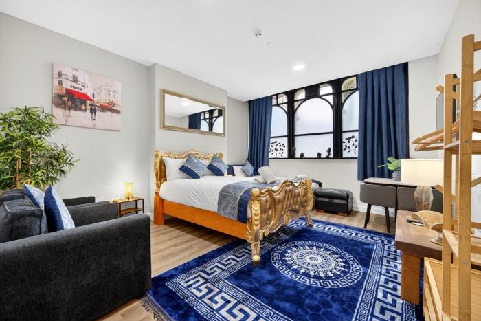 NEW! Elegant 1BR Home in Near City Centre