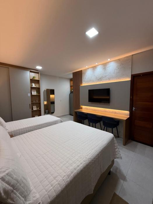 Seu refúgio a 50m da praia, Piscina e mar