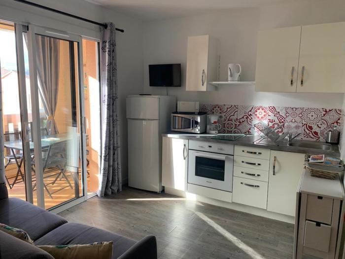 Studio climatisé centre-ville de La Londe-les-Maures