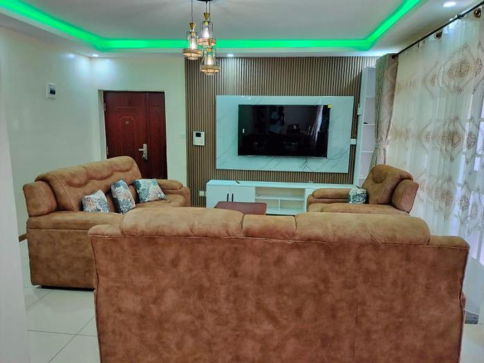 LUKAM luxurious guest home