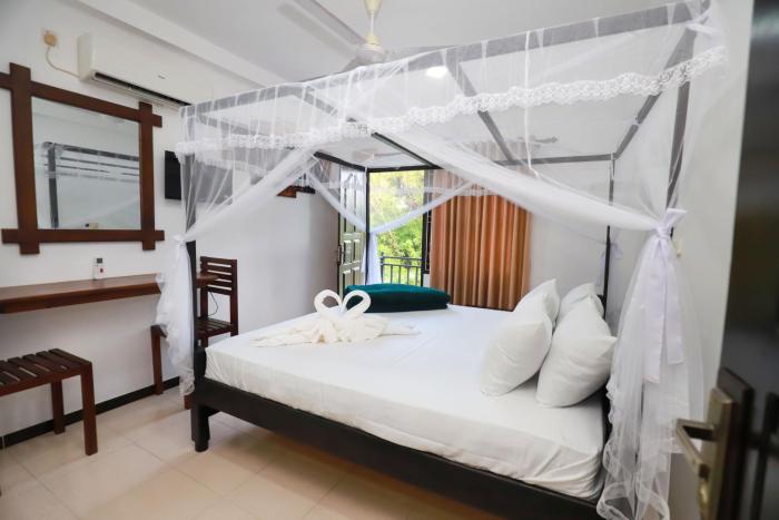 Yala Elegant Hotel