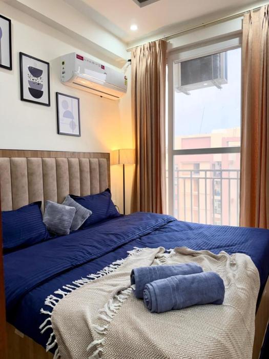 Luxe lable studio by sam