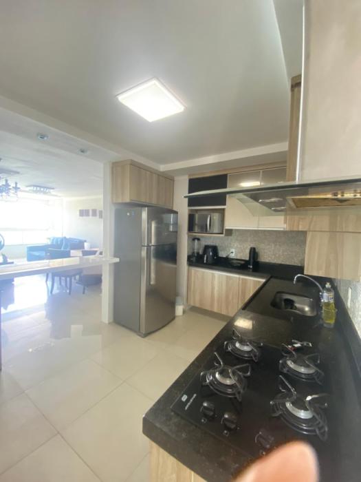 Lindo apto com vista para o mar