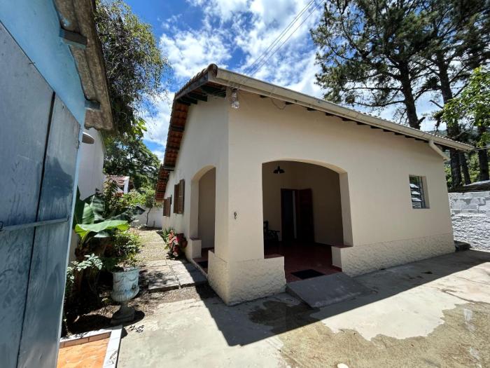 CASA CAIÇARA - Comfortable house 100m from Pereque Mirim Beach