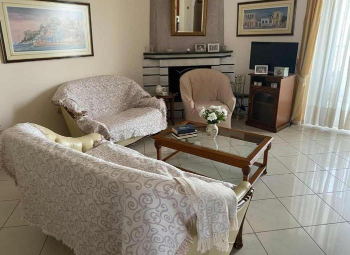 Triple Nest Maisonette - Korydallos by ΜΡS