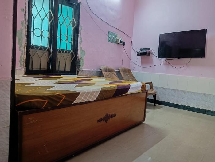 Ezraa Homes Homestay Single BHK