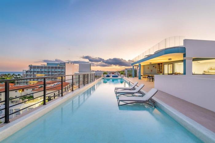 The Boat Residences 16 people