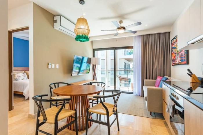 Luxury 1BR in Serenada Building