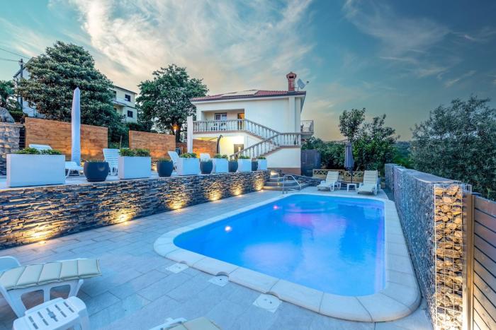 Apartment Second Mary