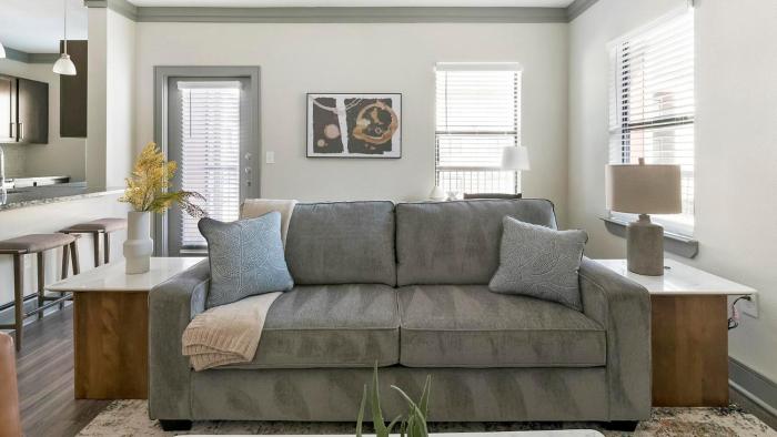 Landing Apartments - Harlow Spring Cypress