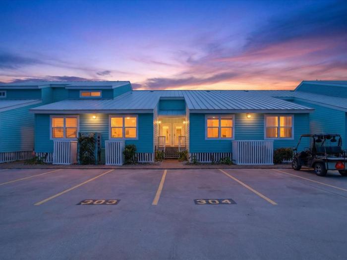 Bayfront Kontiki 301