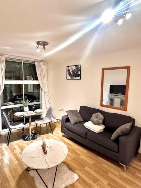 Stylish Luxury 1BR in Chelsea