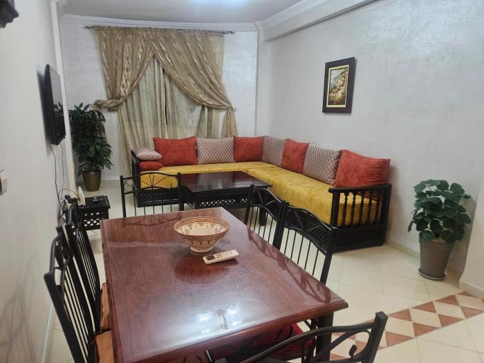 Bright 2-BR - Balcony & Parking - Fast Wi-Fi - Near Route de Casa