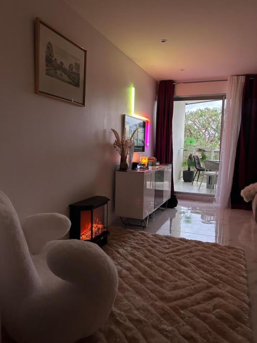 Appartement luxe Jaccuzi marbre et terrasse