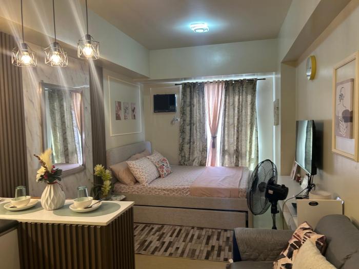 Avida Tower4L21 staycation rm1104