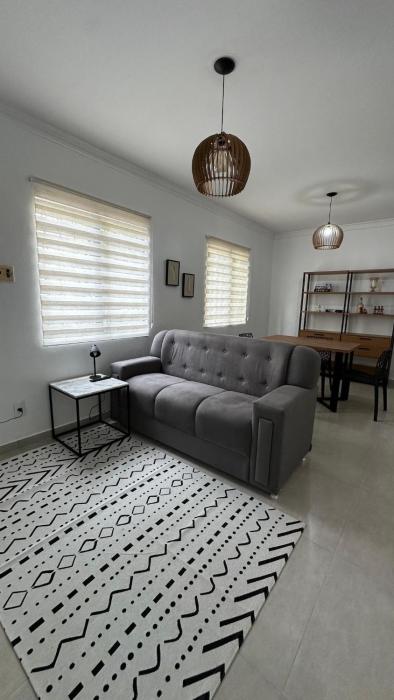 APARTAMENTO 3 QUARTOS COM PISCINA e GARAGEM - CRISTO REI